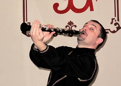 Santi al clarinete soprano