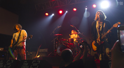 Sala La Trinchera. Festival Cover ‘Grandes del Rock’. The Buzz Lovers, tributo a Nirvana.