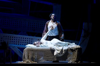 Otello y Desdémona en Otello